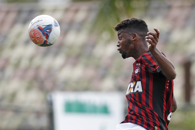 Coxa 2 x 1 Atlético-PR , jogo válido pela Taça FPF 2015 | Antônio More/Gazeta do Povo