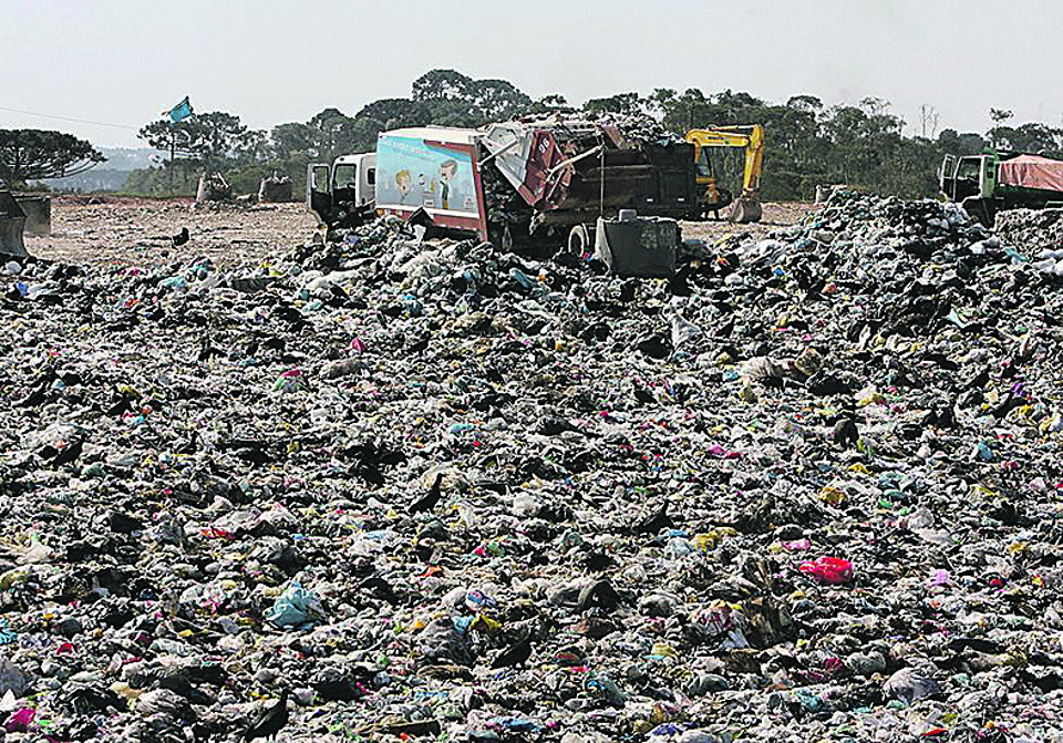 A operação do aterro foi encerrada em 2010. | Valterci Santos/Arquivo/ Gazeta do Povo/