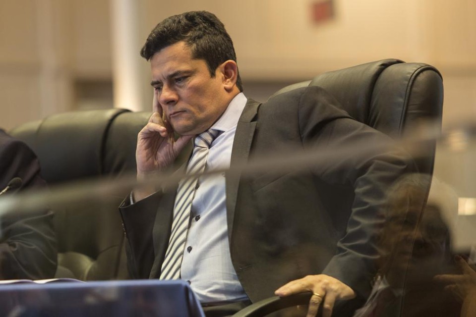 O entendimento do STF deve fixar se Teori e Moro, que comandam as investigações do esquema de corrupção da Petrobras, são ou não competentes para analisar casos ligados à Lava Jato | Marcelo Andrade/Gazeta do Povo