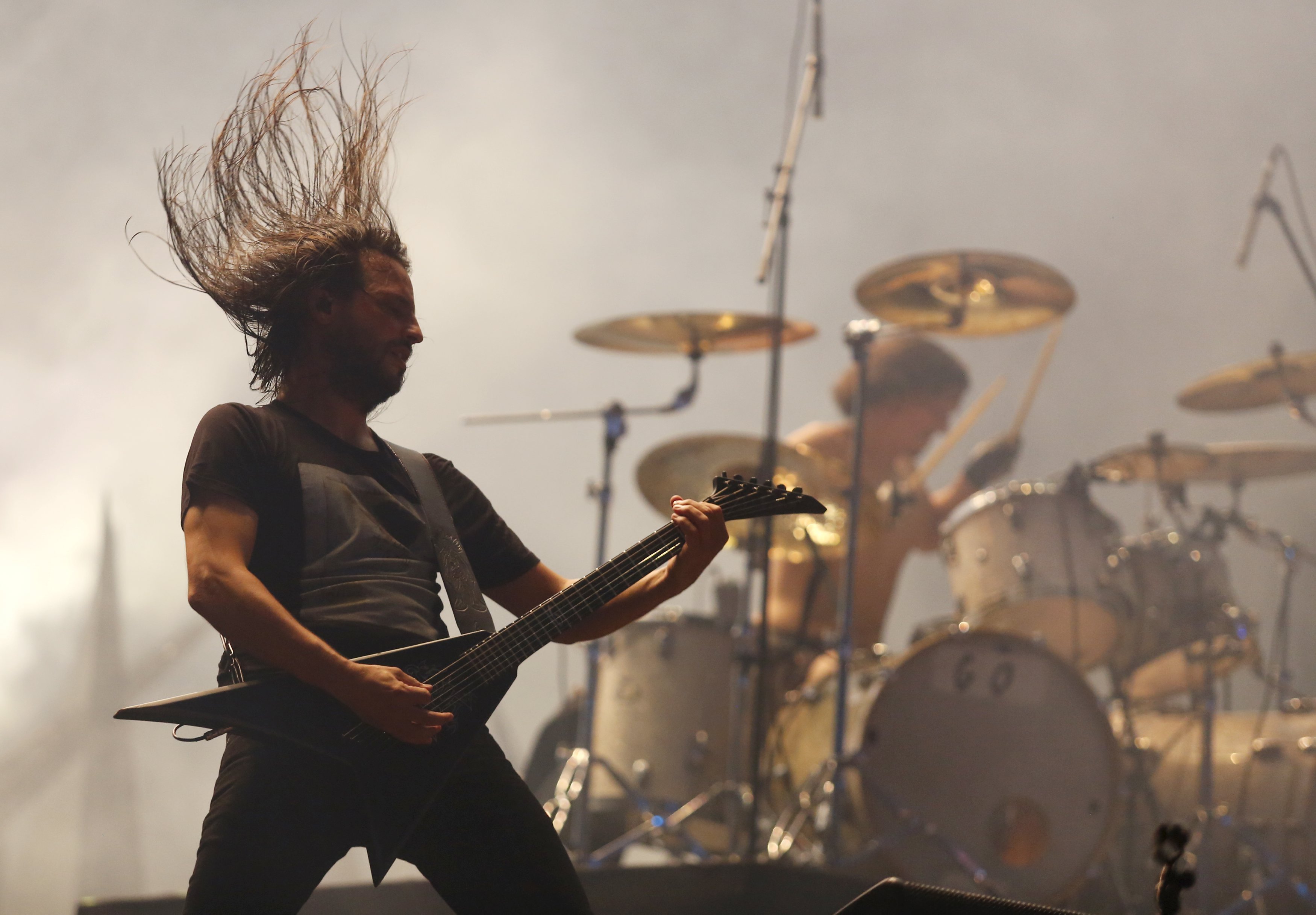 Guitarrista Christian Andreu, durante apresentação do Gojira, no Rock in Rio | PILAR OLIVARES/REUTERS