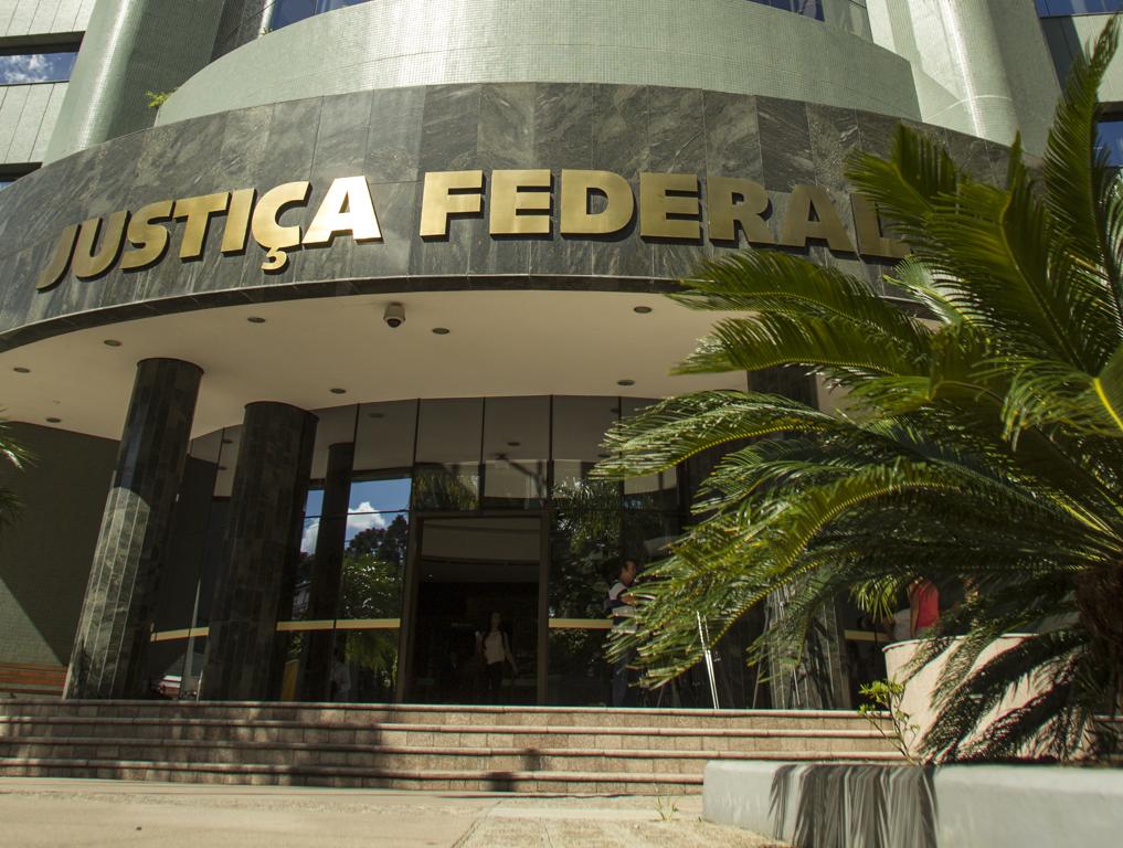Sede da Justiça Federal de Curitiba: clima interno é de indignação com decisão do Supremo | Marcelo Andrade
/Gazeta do Povo