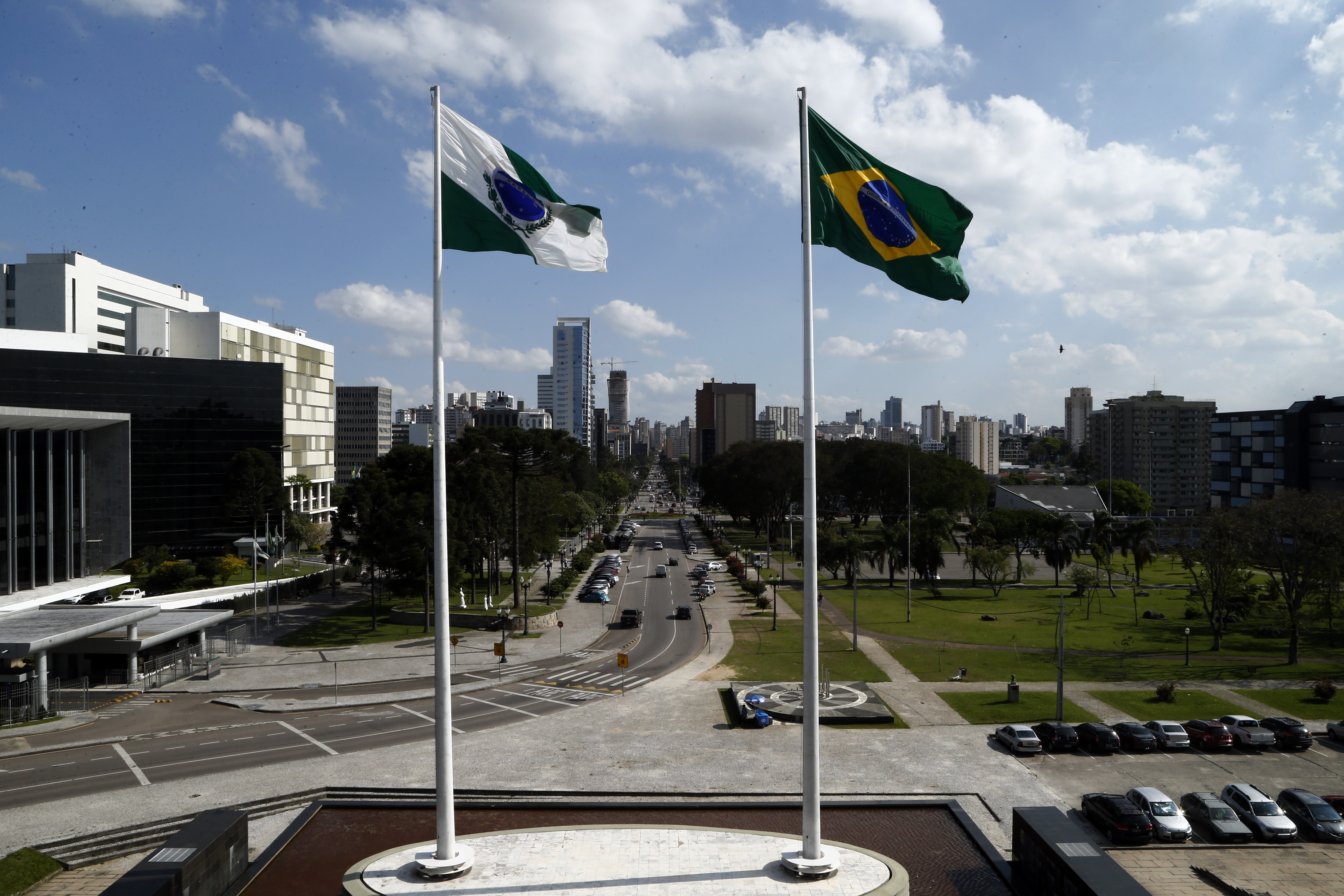 Governo do Paraná atingiu o superávit graças ao aumento de impostos, não ao corte de despesas. | Albari Rosa/Gazeta do Povo