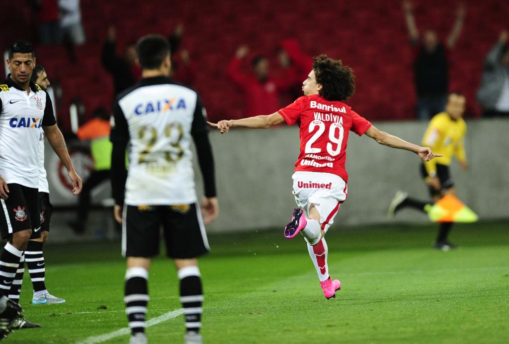 Valdiivia marcou o gol da virada do Internacional sobre o Corinthians no Beira-Rio. | Ricardo Duarte /Divulgação/Internacional