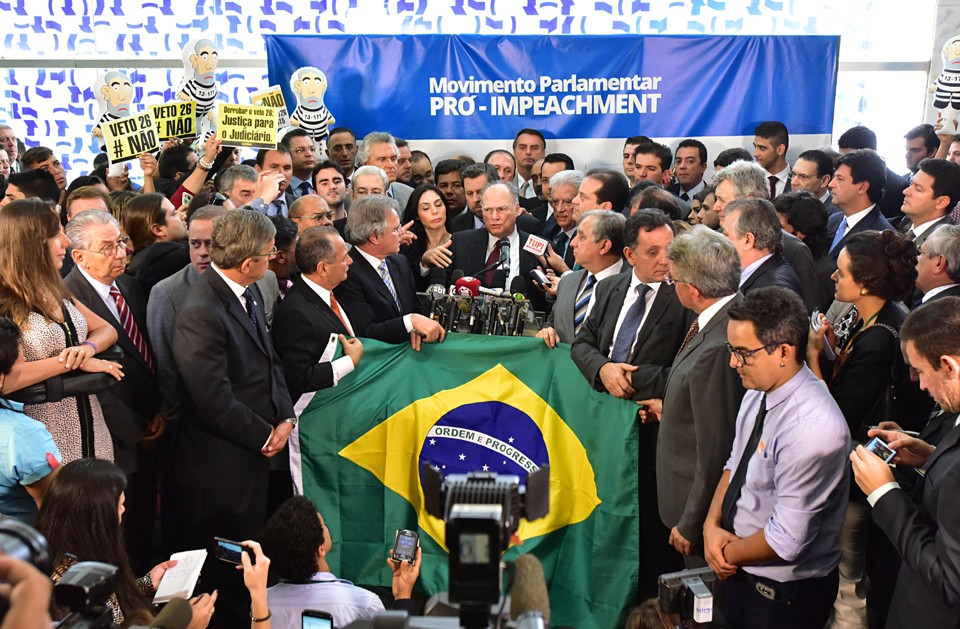 Deputados de oposição lançaram nesta quinta (10) o movimento pelo impeachment de Dilma. | Zeca Ribeiro/Câmara dos Deputados