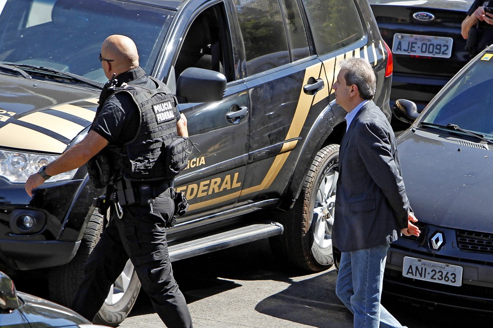 Doleiro Alberto Youssef está preso em Curitiba: nova polêmica envolvendo o pagamento de propinas. | Antônio More/Gazeta do Povo