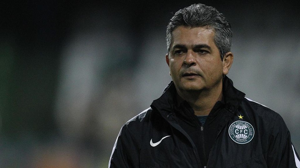 Ney Franco avalia que o elenco do Coritiba é capaz de livrar o time do rebaixamento. | Jonathan Campos/Gazeta do Povo