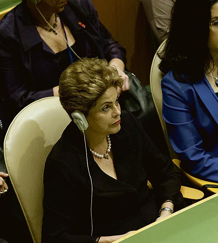 Dilma na ONU durante a fala do papa Francisco. | Aandrew Kelly/Reuters