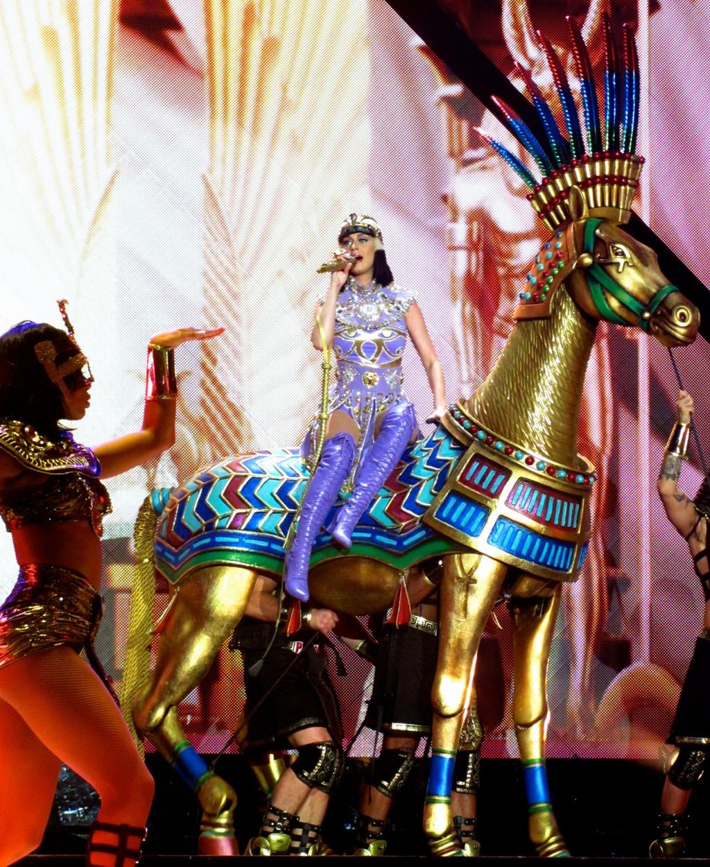 Ônibus para ver Katy Perry vão sair do Ponto Especial de Eventos na Praça Tiradentes. | /Divulgação