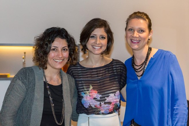 Daniela Reis (ao centro), proprietária do Gaya Bem-Estar, recebeu amigos, clientes e formadores de opinião para a inauguração do Gaya Spa Nomaa, na última quinta-feira, no Hotel Nomaa. Mayra Corrêa e Castro (à esq.) deu uma palestra sobre Aromaterapia aos convidados. Com elas na foto, Fernanda Assis, gerente geral do hotel. | Jônatas Linhares Queiroz