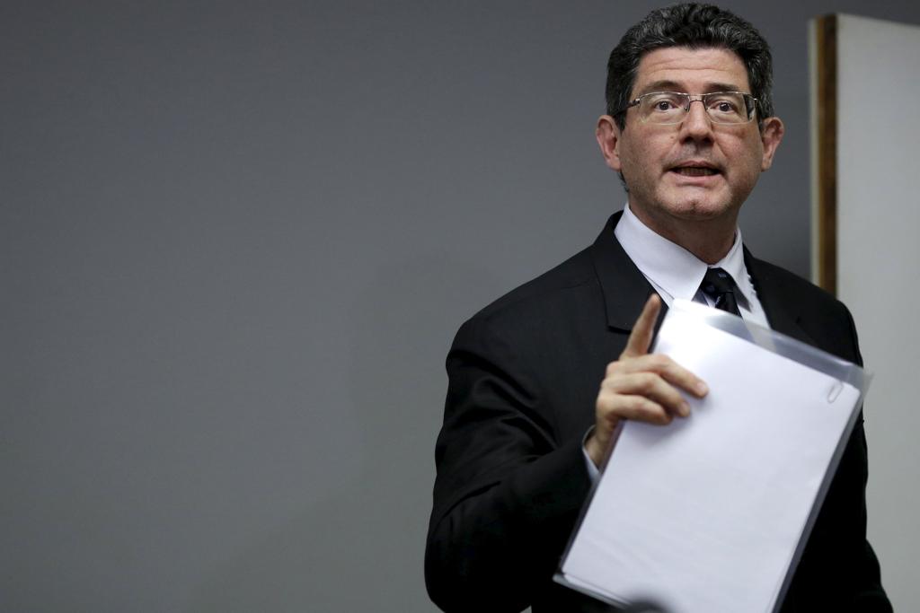 Em entrevista coletiva, o ministro Joaquim Levy afirmou que não pode haver “miopia” na questão do impostos, indicando que haverá aumento de tributos. | Ueslei Marcelino/Reuters