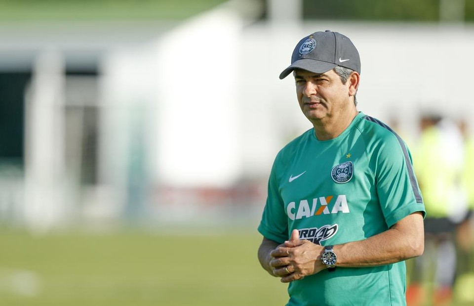 Técnico Ney Franco colocará Coritiba explorando os contra-ataques contra o Flamengo. | Hugo Harada/Gazeta do Povo