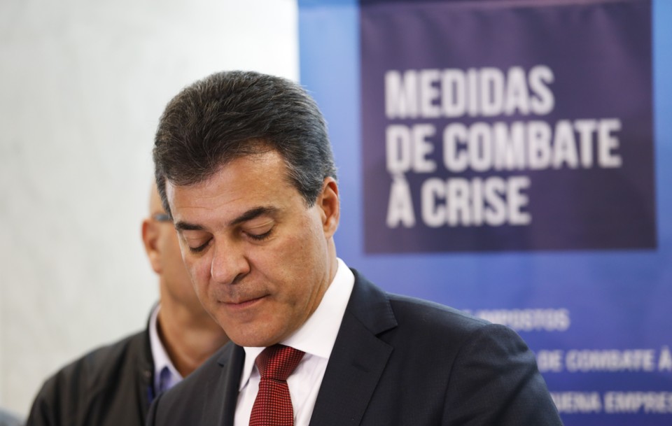 Beto Richa: pacote anticrise do governo do estado impacto no bolso dos contribuintes. | Daniel Castellano/Gazeta do Povo