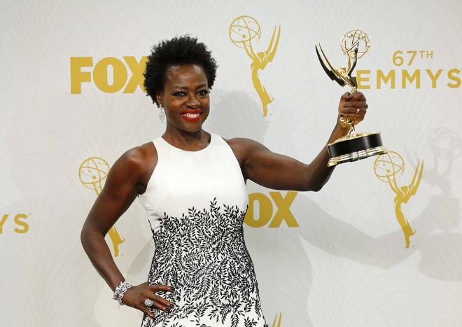 A melhor atriz de 2015 Viola Davis, de “How to get away with murder”. | MIKE BLAKE/REUTERS