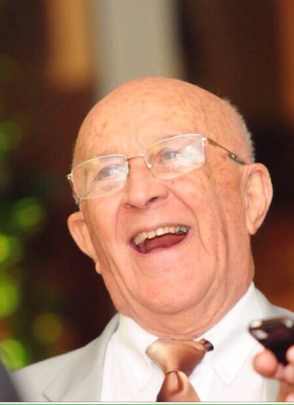 Aramis Saboia da Silveira: o entusiasta do aeromodelismo, das artes e do halterofilismo Aramis Saboia da Silveira | Arquivo da família