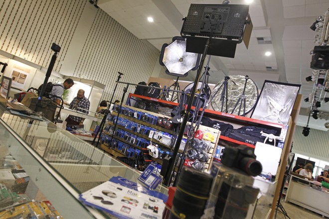 Feira do Fotoinnovation 2015 no Espaço Torres. | Antônio More/Gazeta do Povo