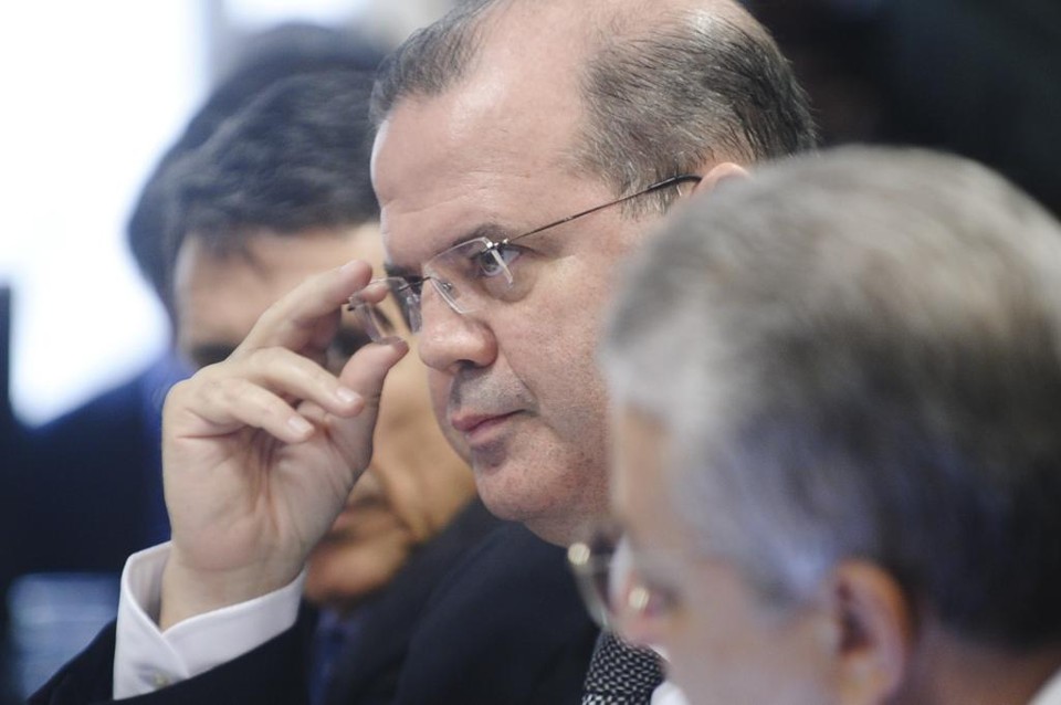Alexandre Tombini voltou a defender atuação no BC no câmbio. | Marcos Oliveira/Agência Senado