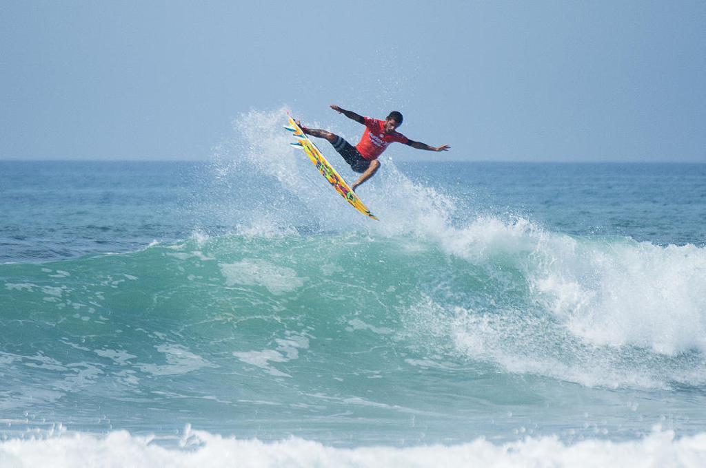 Filipe Toledo, um dos semifinalistas da etapa da Califórnia. | Kirstin Scholtz/WSL