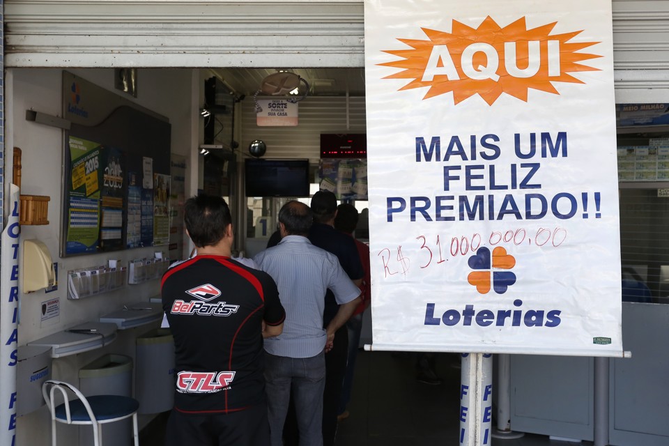 Bolada da Mega-Sena saiu para uma aposta feita em lotérica do bairro Portão | Henry Milleo/Gazeta do Povo