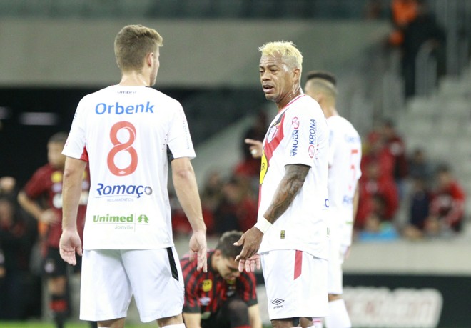 Marcelinho Paraíba, do Joinville | Daniel Castellano/Gazeta do Povo