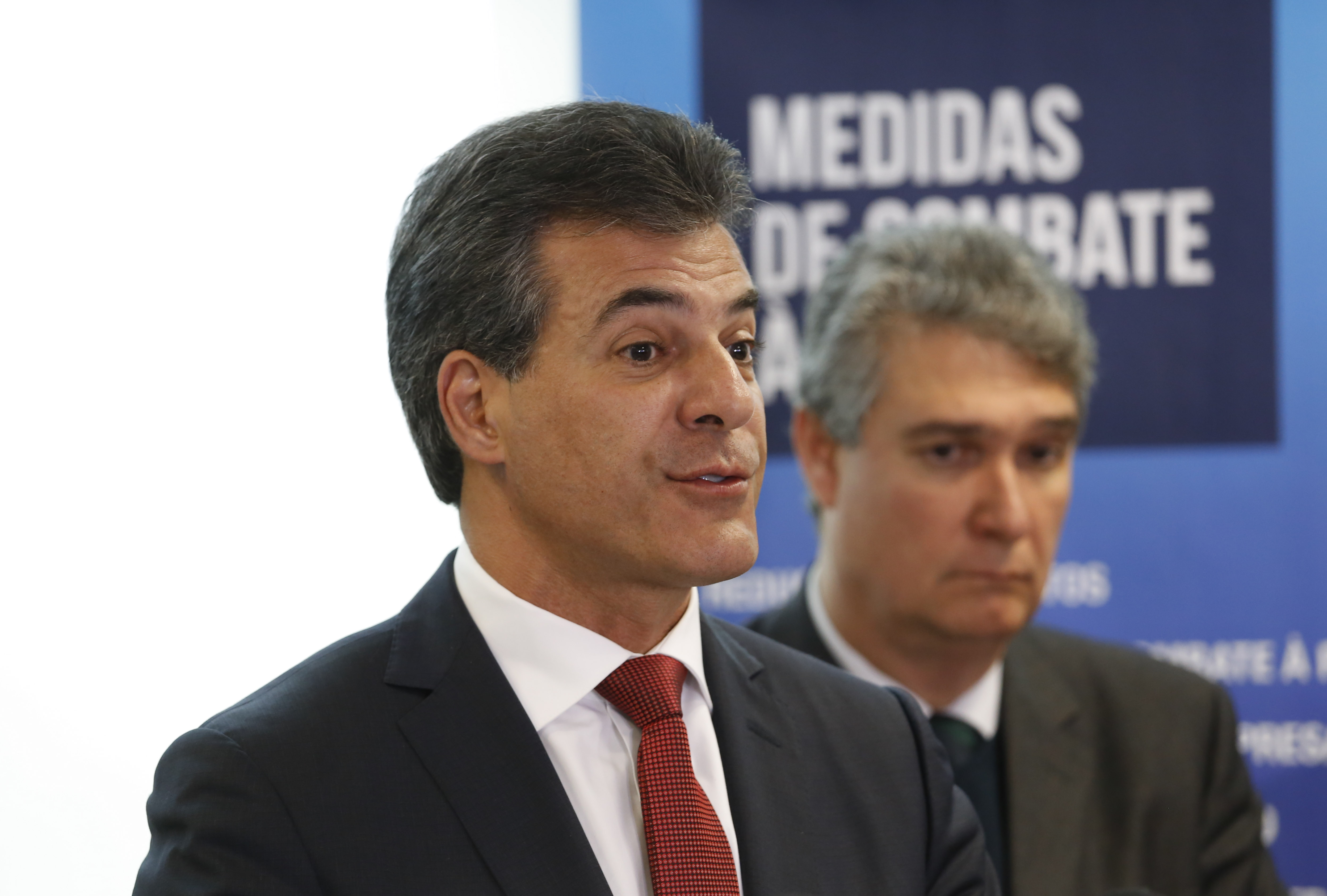 Richa e Mauro Ricardo, secretário da Fazenda, no dia do anúncio do pacote: propostas são contestadas até por aliados. | Daniel Castellano/Gazeta do Povo