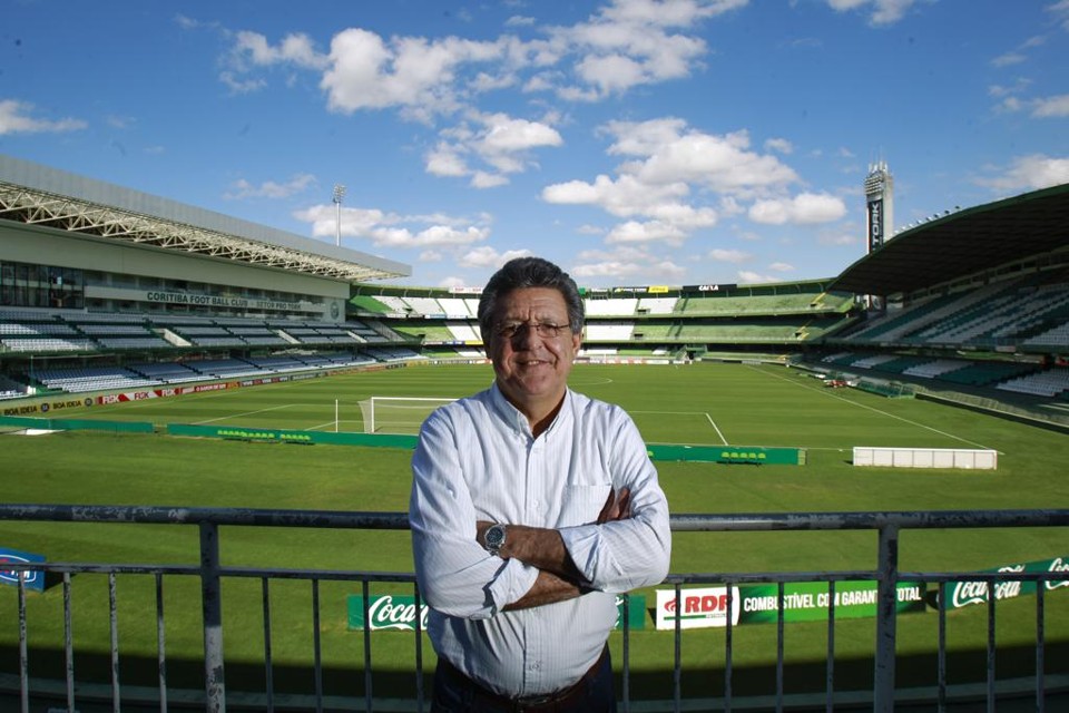 Nivaldo Carneiro defendeu o Atlético nas décadas de 70 e 80. Lembranças do Furacão no estádio do Coritiba são ótimas para ele. | Daniel Castellano/Gazeta do Povo