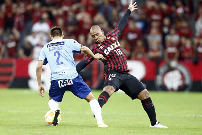 O camisa 18 Walter iniciou a jogada do primeiro gol do Atlético. | Albari Rosa/Gazeta do Povo