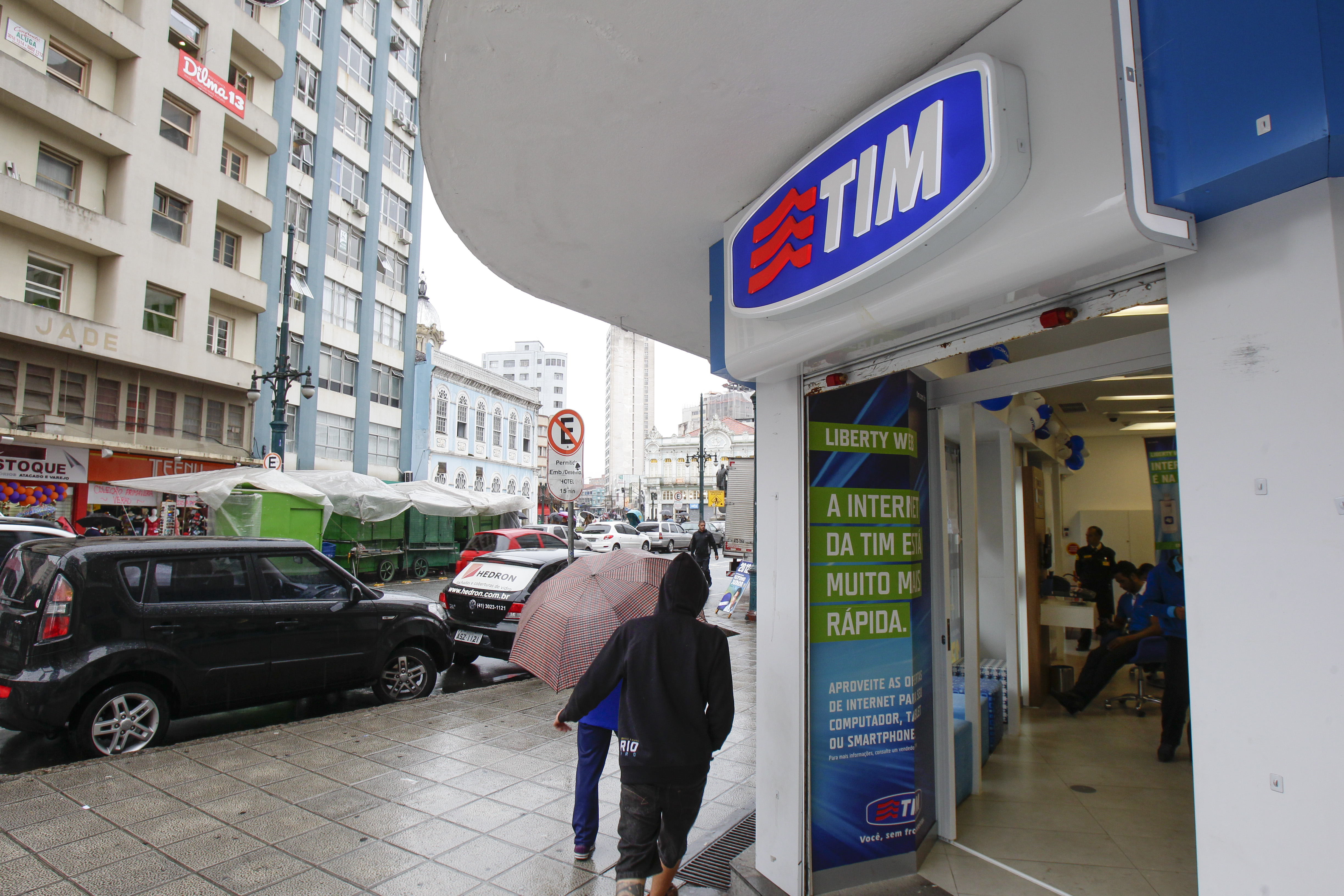 TIM é alvo de rumores sobre uma possível reunião de ativos com a Oi desde o ano passado. | Daniel Castellano/Gazeta do Povo