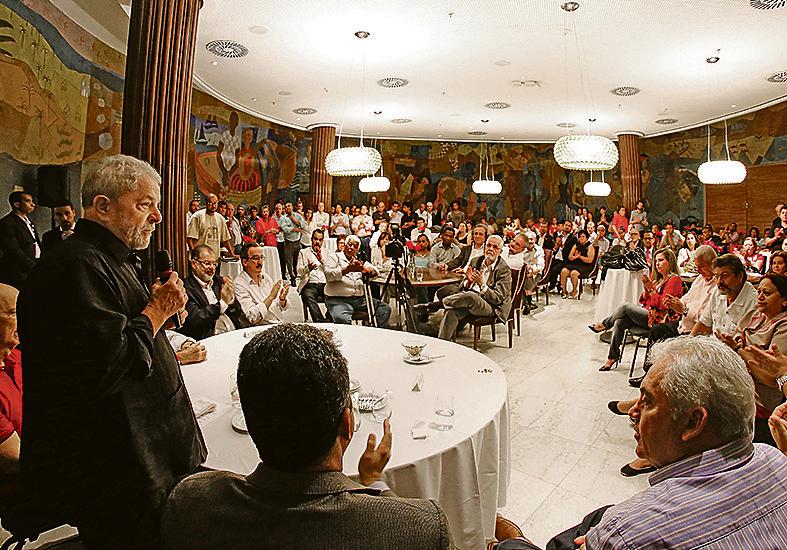 Lula: PT precisa construir agenda positiva em torno da educação. | Ricardo Stuckert/Instituto Lula