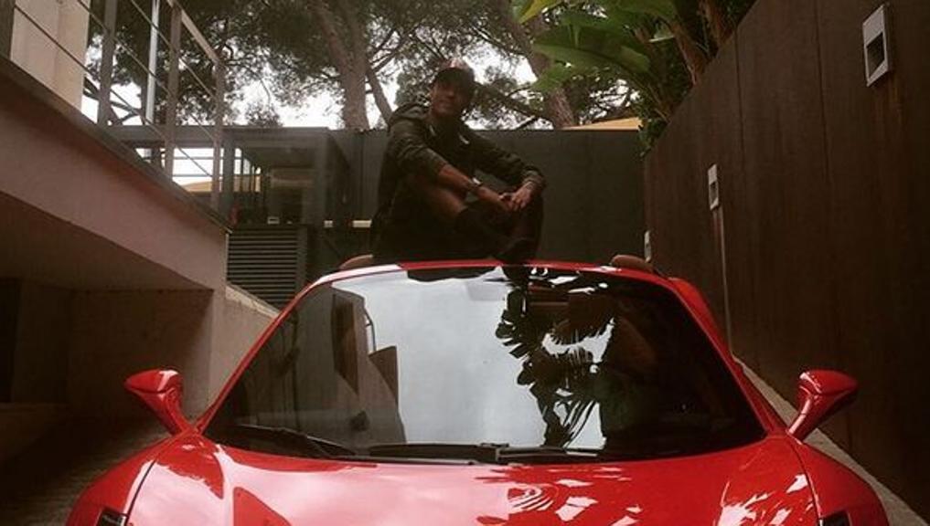 Neymar exibe Ferrari: “Obrigado, Deus”. | Reprodução Instagram/