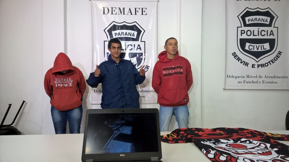 Integrantes da Ultras debocha em apresentação na Demafe | Eduardo Luiz Klisiewicz/Gazeta do Povo