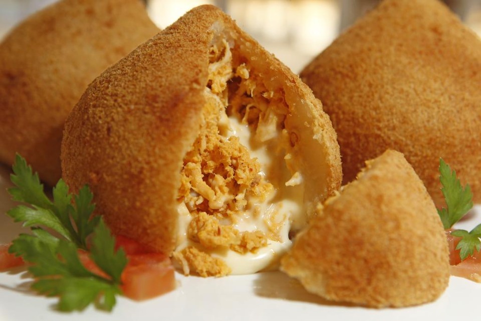 Coxinha de frango com catupiry da Dois Corações, vencedora do Prêmio Bom Gourmet 2015: vitória na Justiça. | Antônio More/Gazeta do Povo