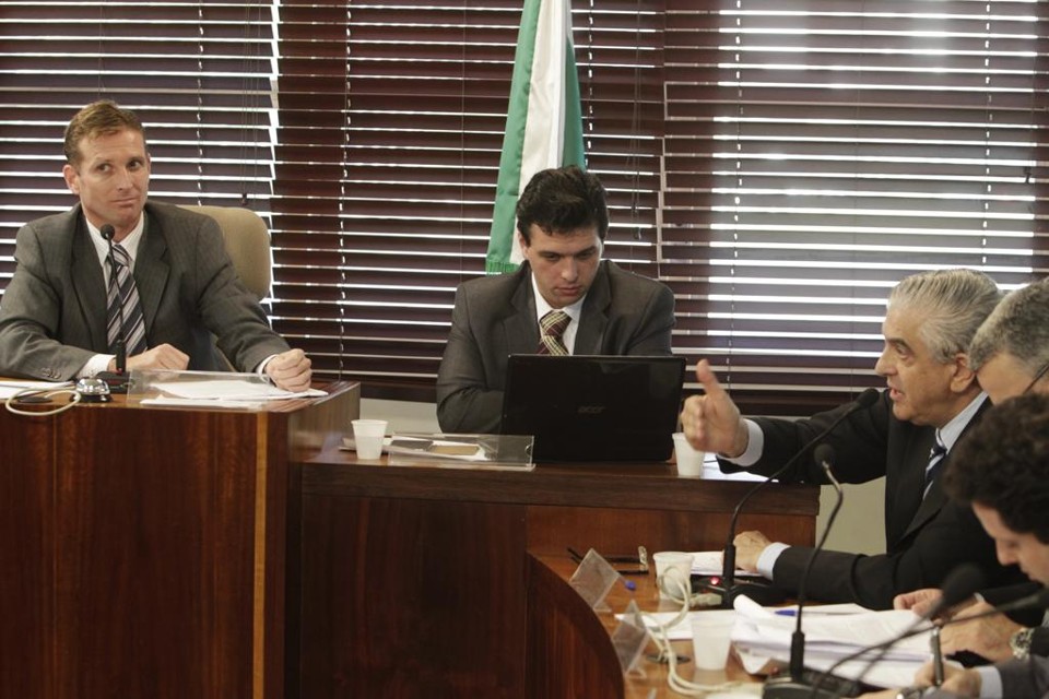 À CPI da Copa na Assembleia em 2012, Petraglia garantiu que Atlético bancaria sozinho a diferença no orçamento da Arena. | Daniel Castellano / Gazeta do Povo