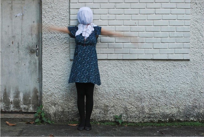 Claudia Elias tirou várias fotos de si mesma em outros países. |