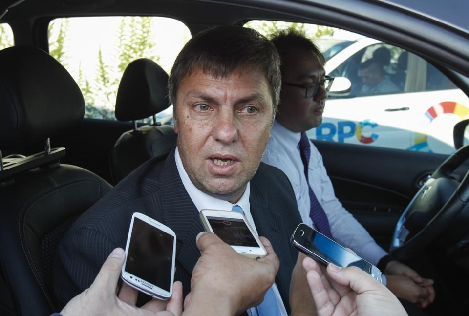 Paulo Schmitt admite que ação de torcedores do Coxa após o jogo com o São Paulo será analisada. | Daniel Castellano/Gazeta do Povo