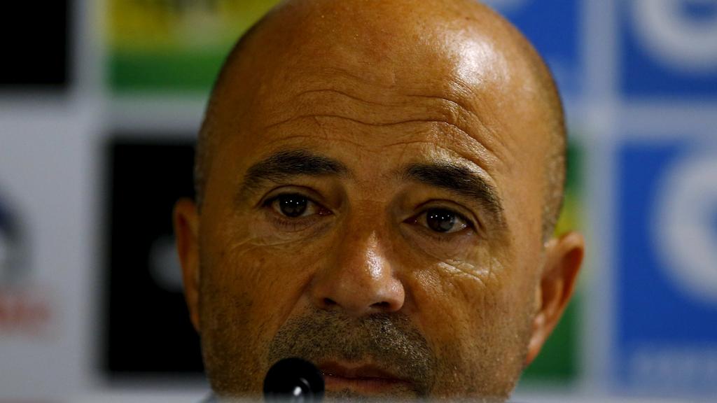 O Chile do técnico Jorge Sampaoli é o primeiro adversário do Brasil nas Eliminatórias e um dos favoritos a uma vaga no Mundial. | Ivan Alvarado/Reuters