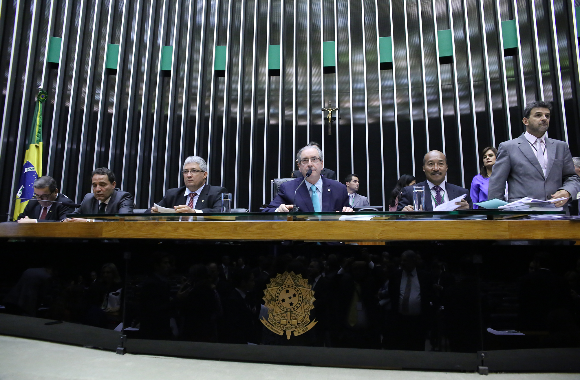 Aécio admite que o peemedebista foi importante para “alianças estratégicas” e, segundo ele, “feitas à luz do dia” com a oposição. Mas reconhece a gravidade das acusações e suspeitas envolvendo Cunha. | Gilmar Feliz/ Câmata dos Deputados