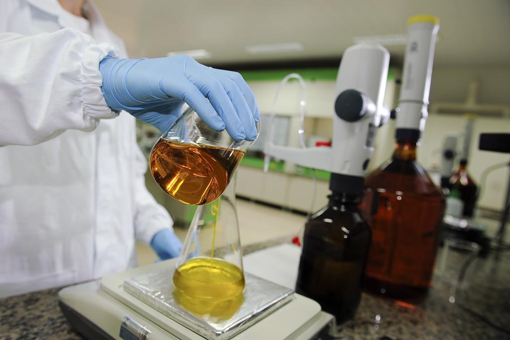 Meta da indústria é elevar de 7% para 10% a mistura de biodiesel no diesel brasileiro. | Arquivo /Gazeta do Povo