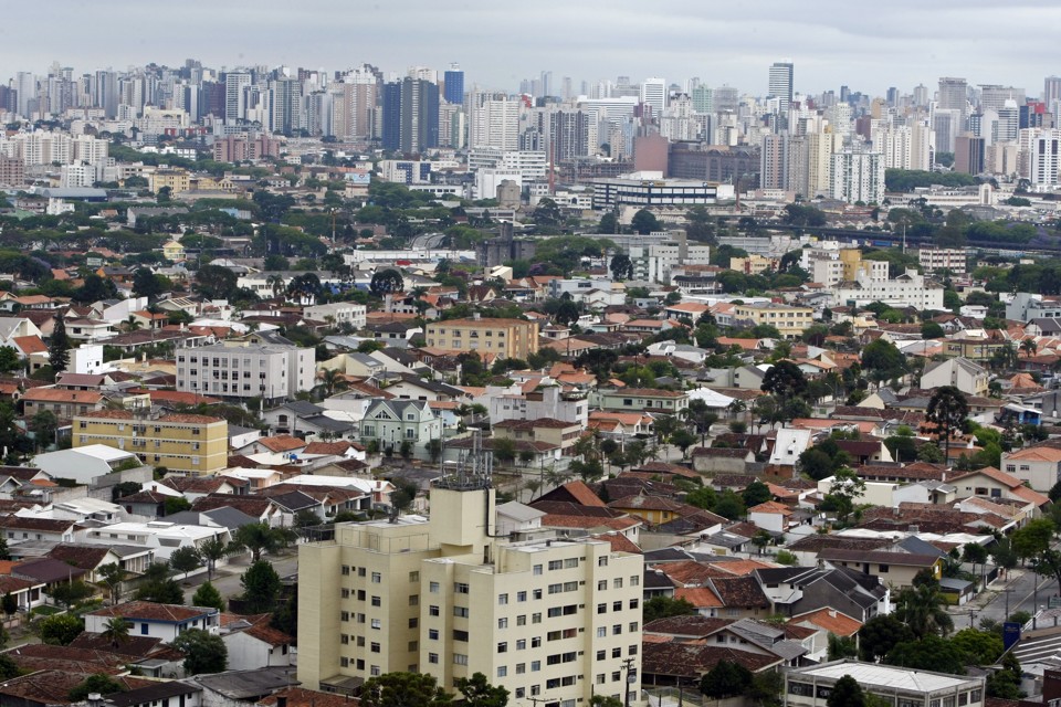 Zoneamento estipula a área e a altura permitida para as construções nas diferentes regiões da cidade. | Daniel Castellano 
 / Gazeta do Povo