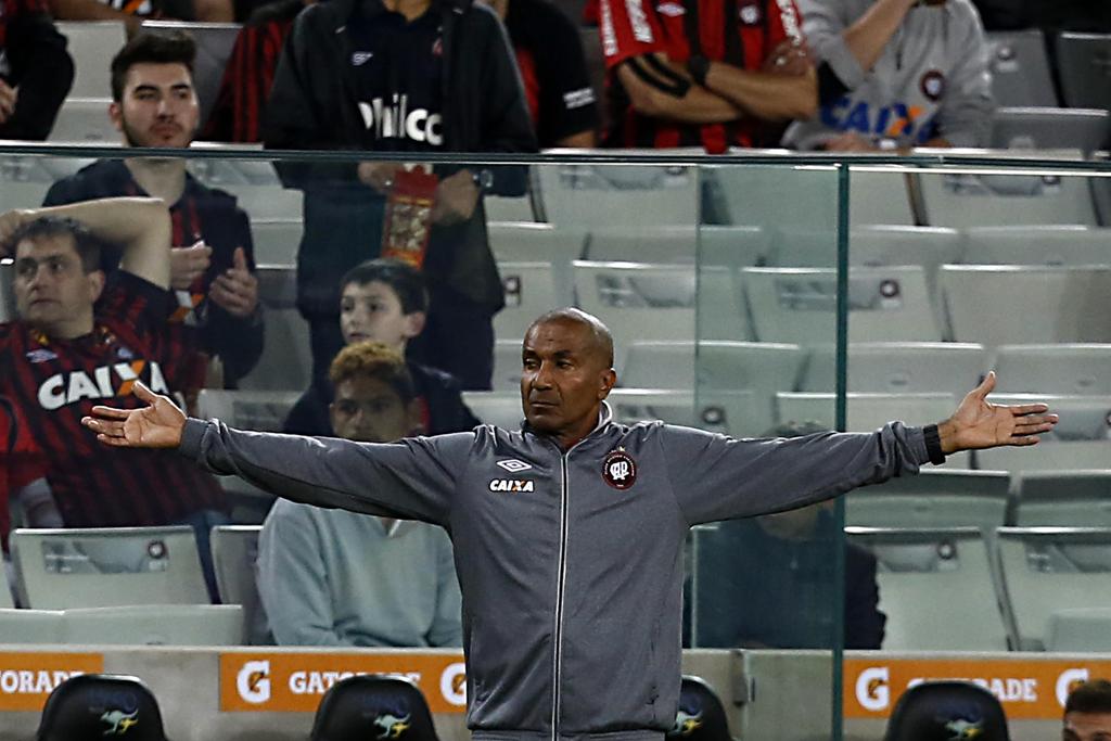 O técnico do Atlético, Cristóvão Borges, espera que o fim do jejum de vitórias marque o início da recuperação do time na temporada. | Albari Rosa/Gazeta do Povo