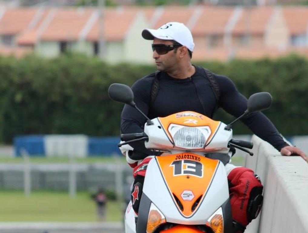 Piloto Joãozinho Treze bateu forte na saída de uma curva no circuito de Goiânia | /Facebook