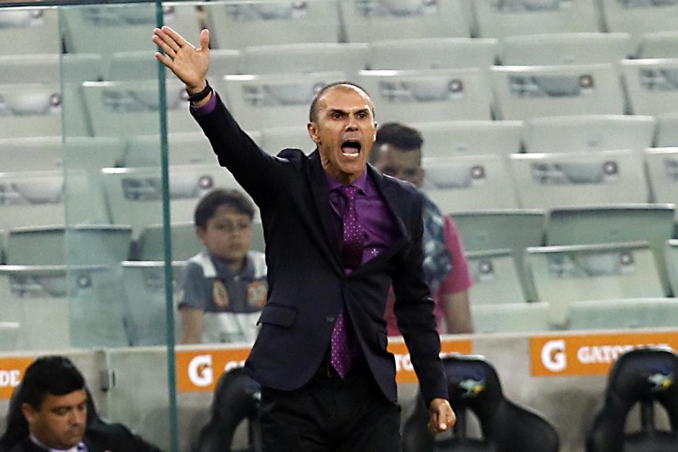 Milton Mendes vai para o Japão. | Albari Rosa/Gazeta do Povo