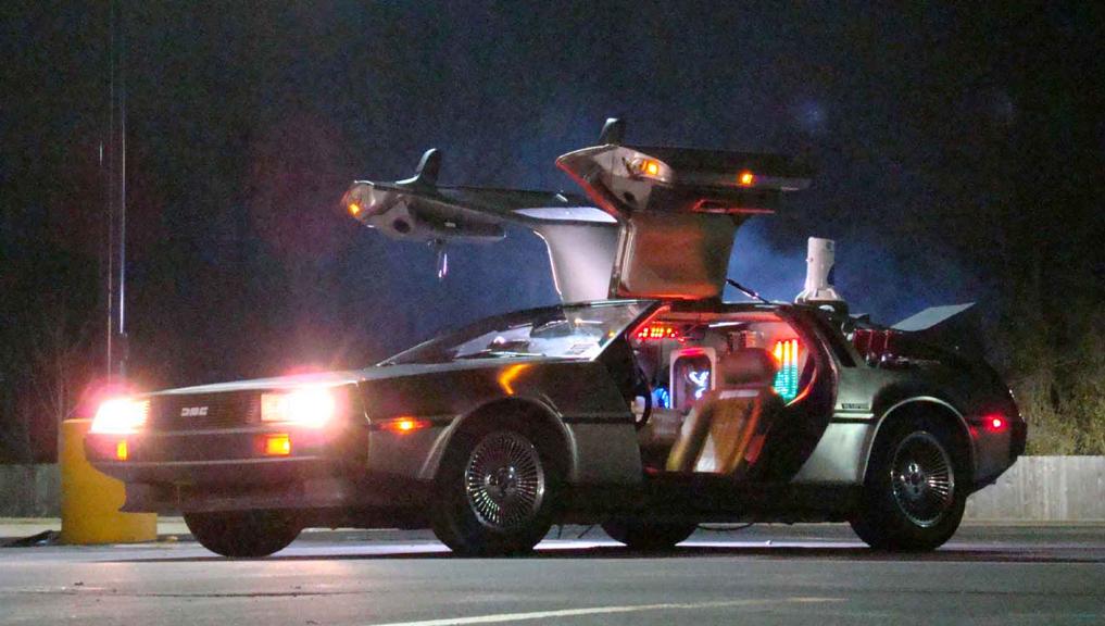 Contra o que disse o filme, carros voadores ainda são ficção em 2015. | Fotos: Divulgação