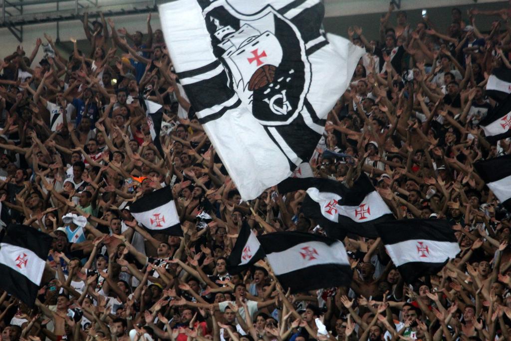 Torcida do Vasco comemora no Maracanâ: relação da diretoria com os associados do clube tem sido de baixa tolerância a críticas. | Paulo Fernandes/Vasco