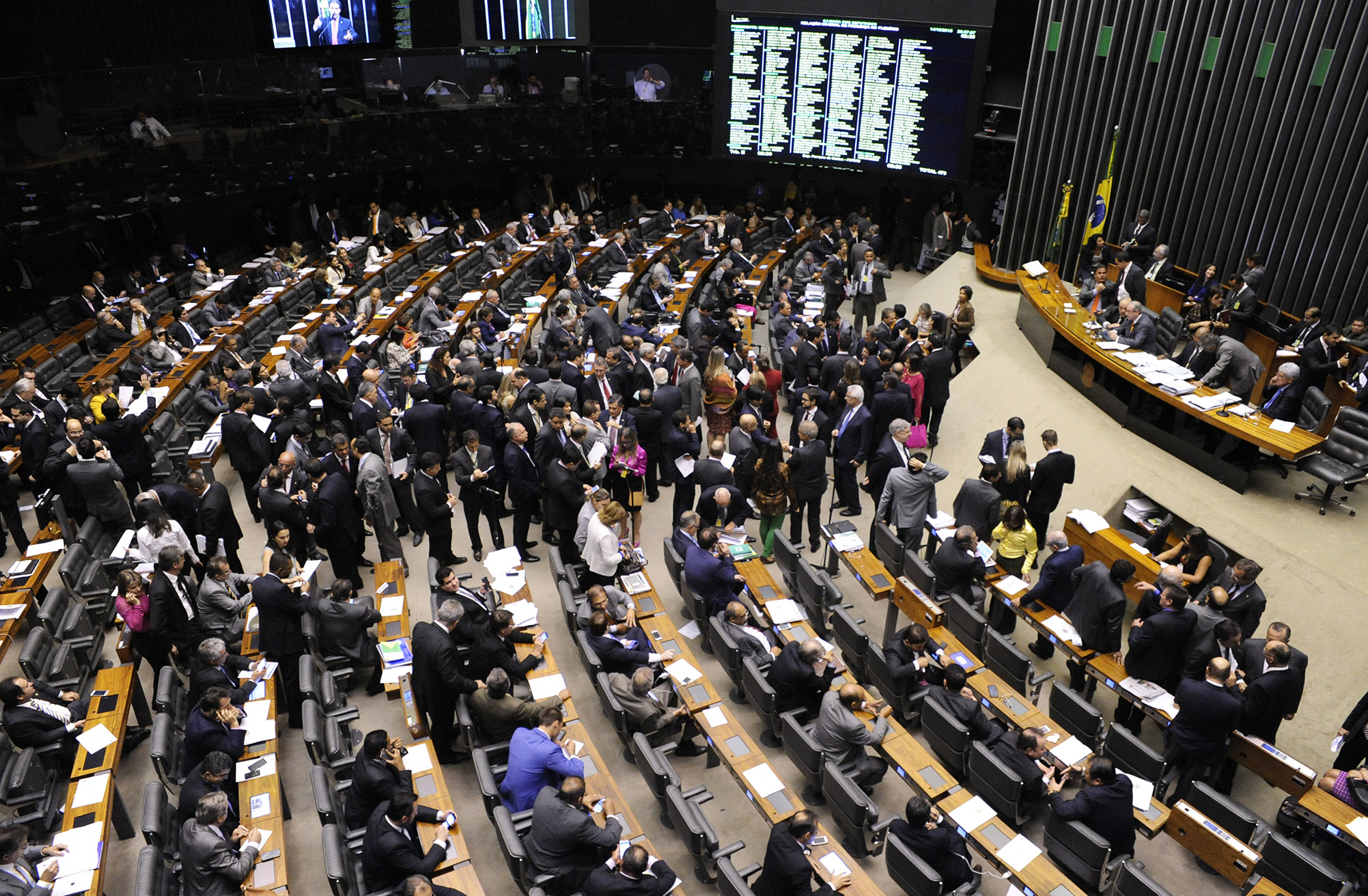 O texto foi aprovado por 318 votos a 79 e passará por nova votação no Senado (que analisou o texto em 2013), por ter sido alterado pelos deputados. | LUIS MACEDO/Agência Câmara