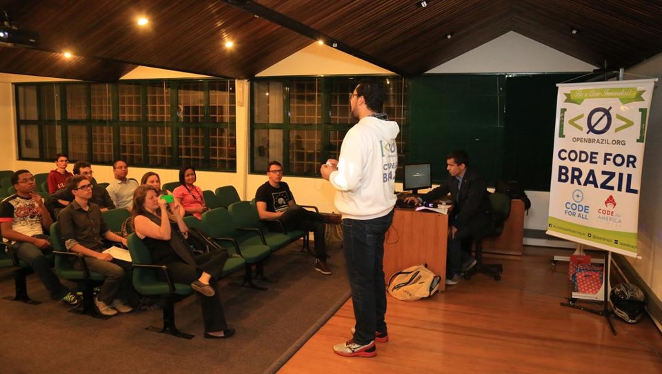 Encontro do Code for Curitiba: dados abertos para a população. | Pedro Serapio / Gazeta do Povo