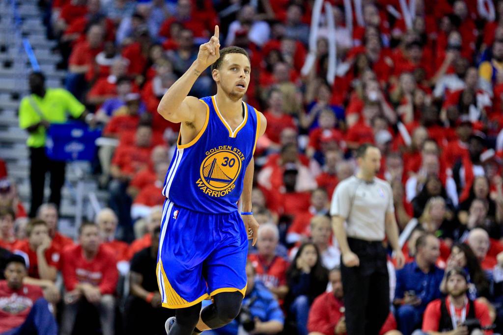 Atual campeão, o Golden State Warriors, de Stephen Curry, abre a temporada enfrentando o New Orleans Pelicans. | Derick E. Hingle/USA Today Sports
