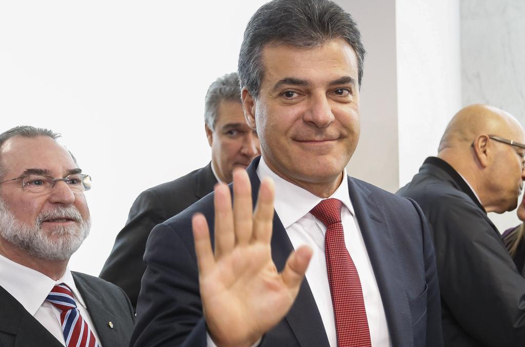 Beto Richa deixou o Paraná nesta sexta-feira (9) com destino à China, além de paradas na Rússia e na França. | Daniel Castellano/Gazeta do Povo