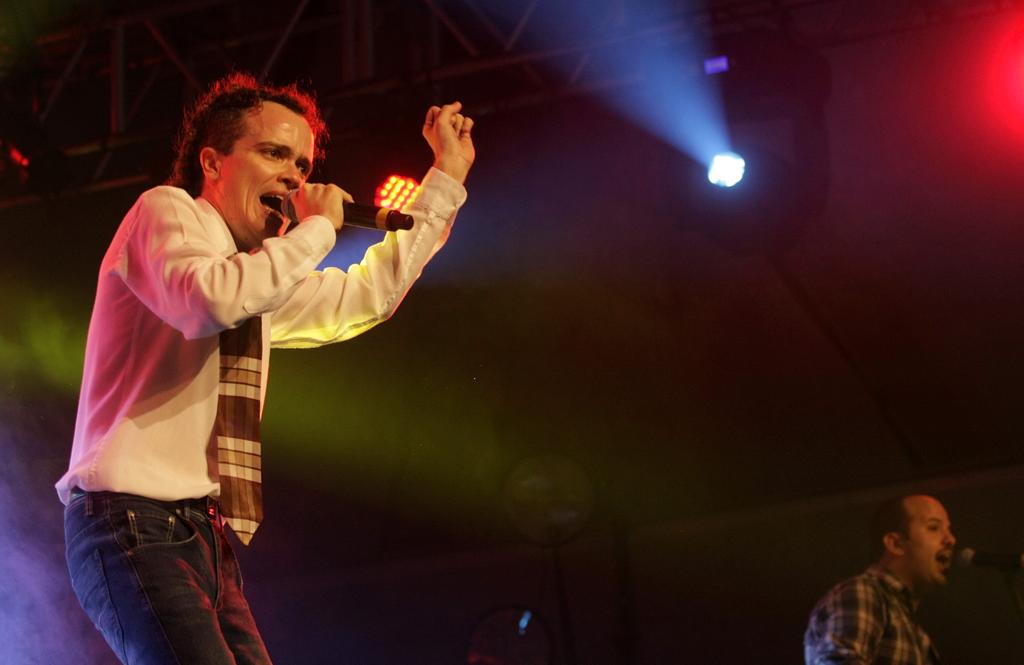 Igor Filus, vocalista da banda  curitibana. | Hugo Harada/
Gazeta do Povo