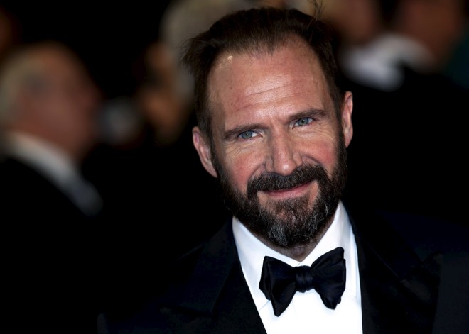 Ralph Fiennes também está no elenco do novo filme de James Bond. |