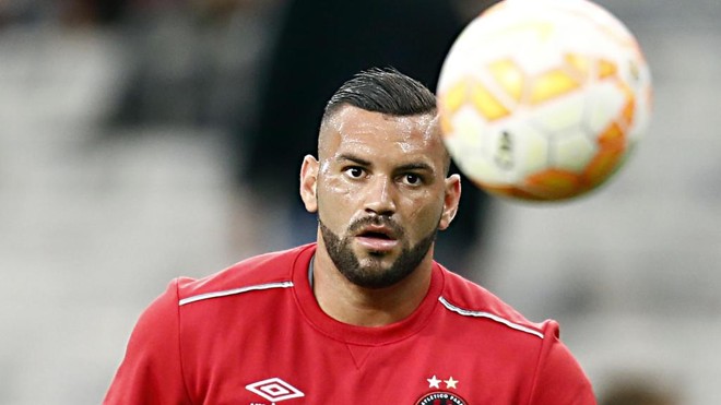 Weverton fechou o gol do Atlético no Maracanã, contra o Fluminense, e ganhou lobby de Walter por vaga na seleção. | Albari Rosa/Gazeta do Povo